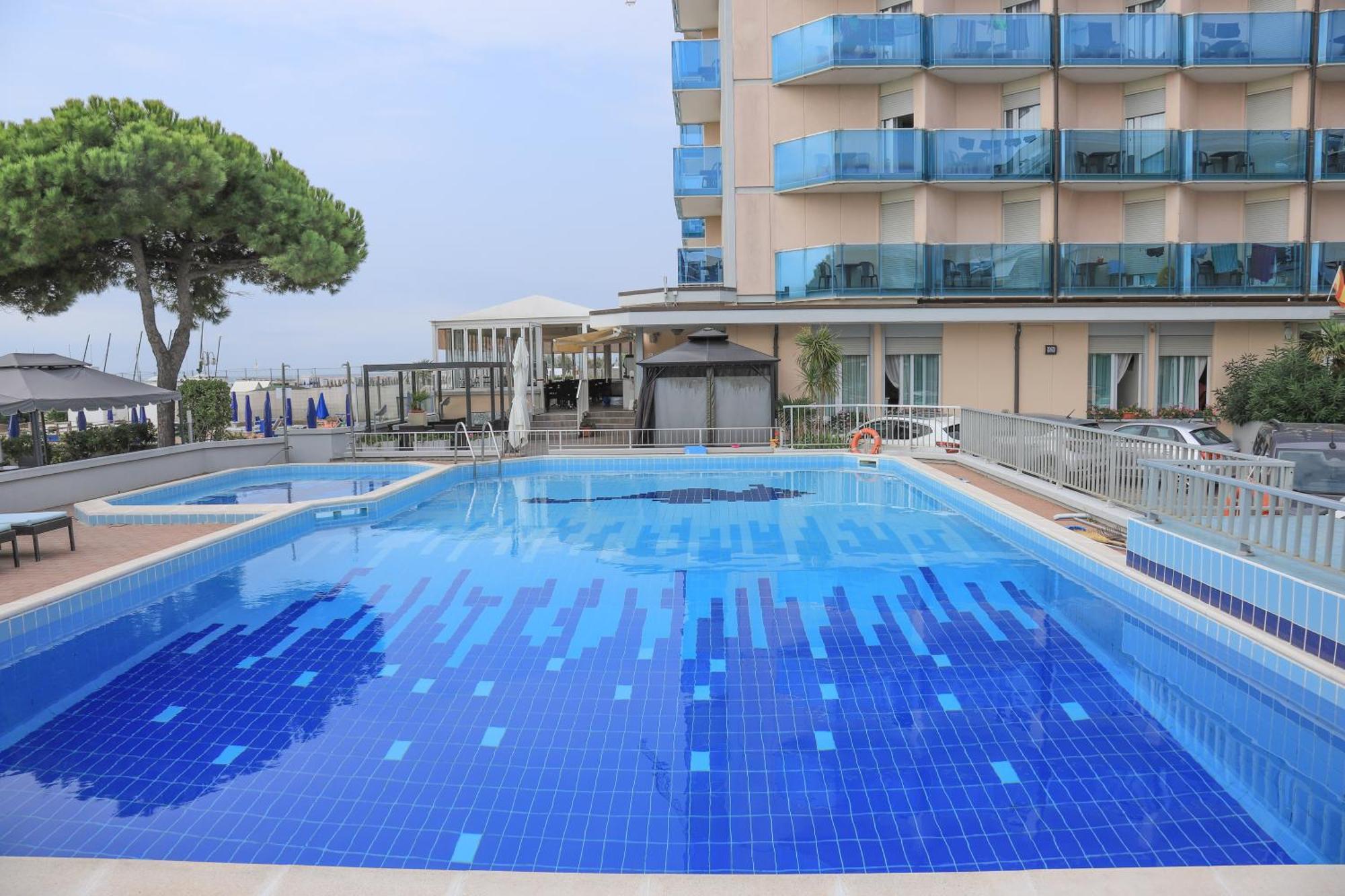 Hotel La Bussola Lido di Jesolo Exterior foto