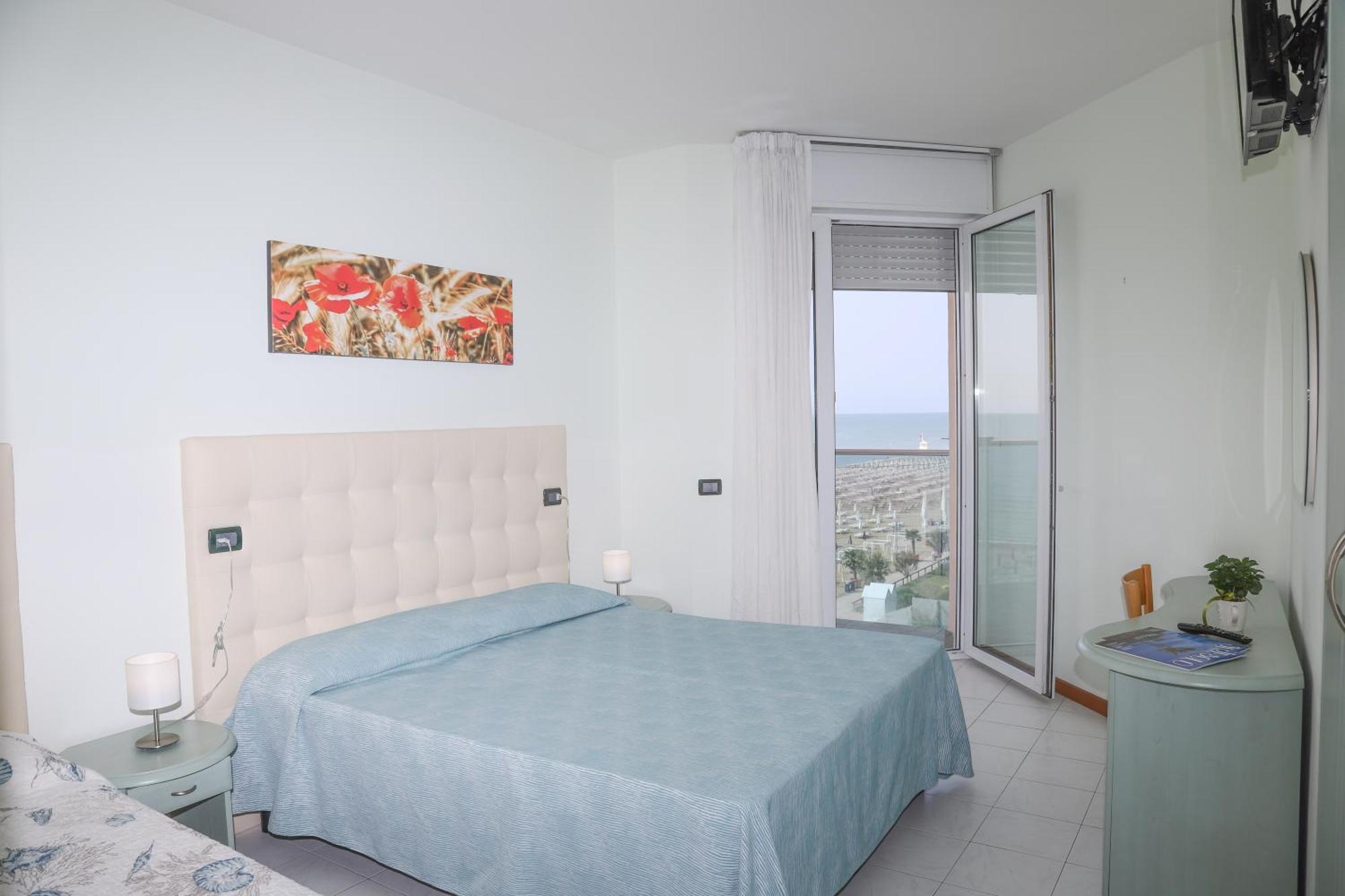 Hotel La Bussola Lido di Jesolo Exterior foto