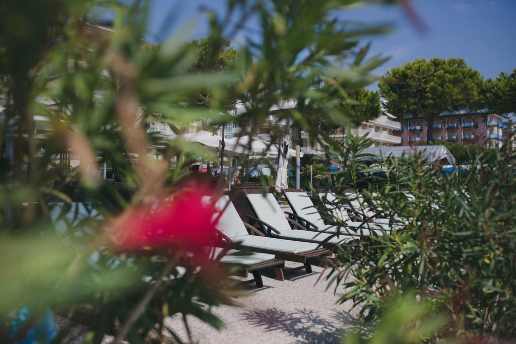 Hotel La Bussola Lido di Jesolo Exterior foto